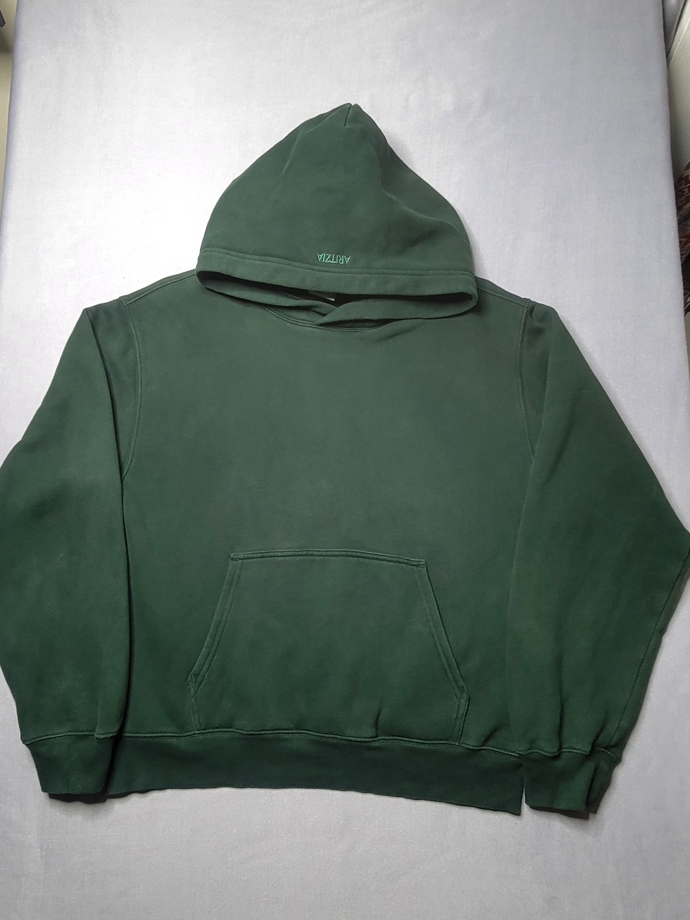ARITZIA  Men's Forest Green Hooded Sweatshirt Size M